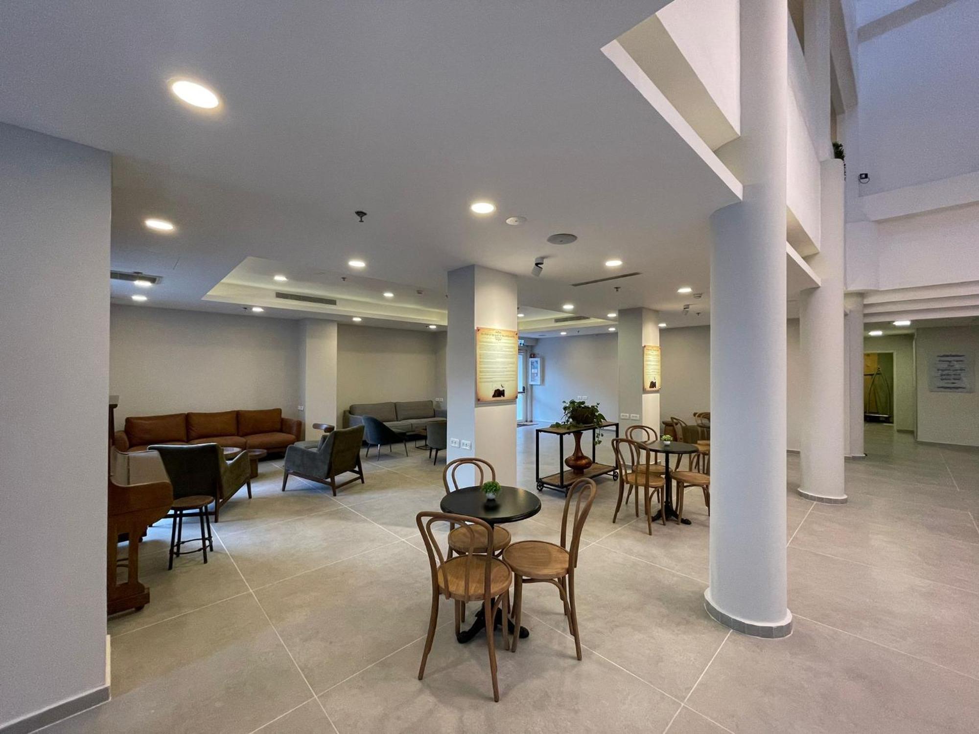 Astoria Galilee Hotel Тверия Экстерьер фото