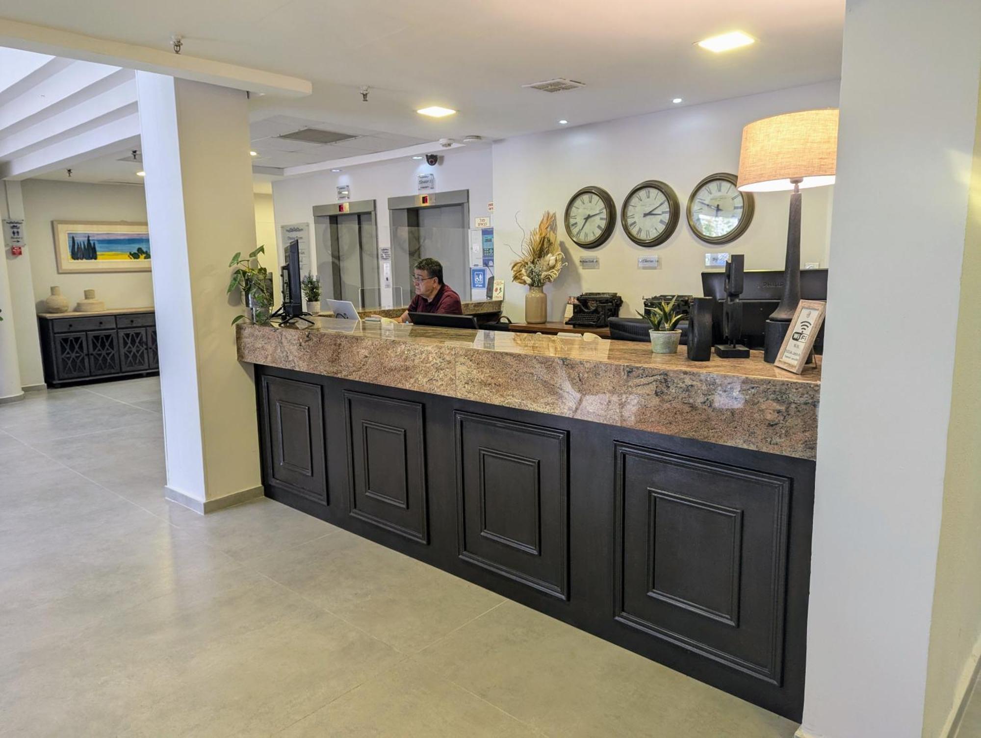 Astoria Galilee Hotel Тверия Экстерьер фото